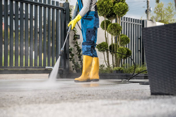 Best Deck Pressure Washing  in Earlimart, CA